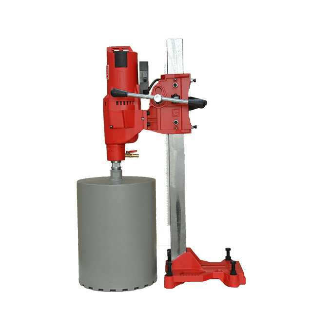 如何調整91免费视频下载的進給速度以實現更好的鑽孔效果？